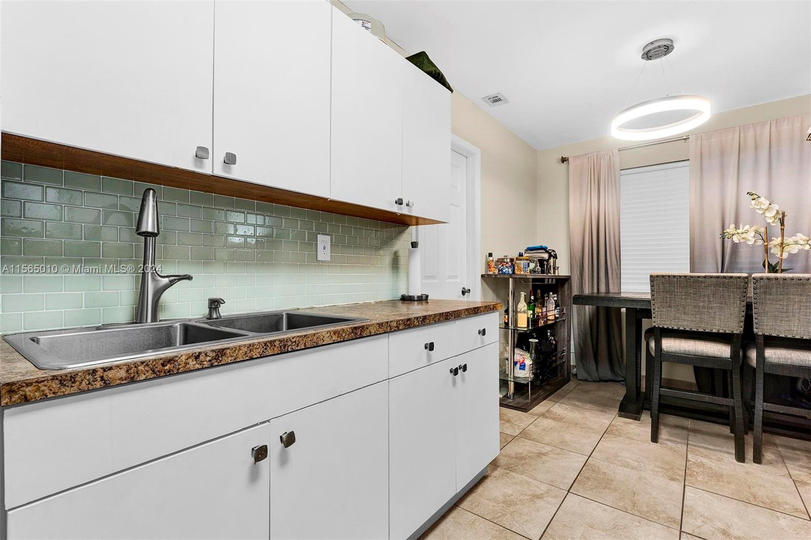 TOWN OF MODELO (DANIA) B- - Residential