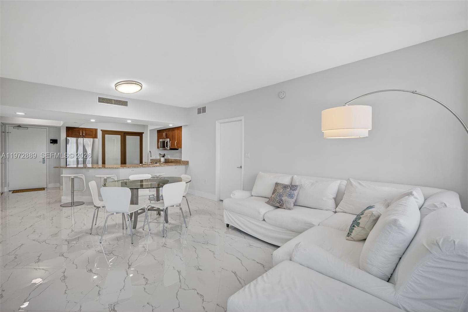 TURNBERRY VLG NO TOWER CO - Residential
