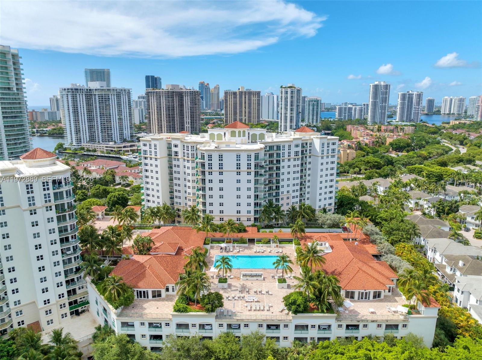 TURNBERRY VLG NO TOWER CO - Residential