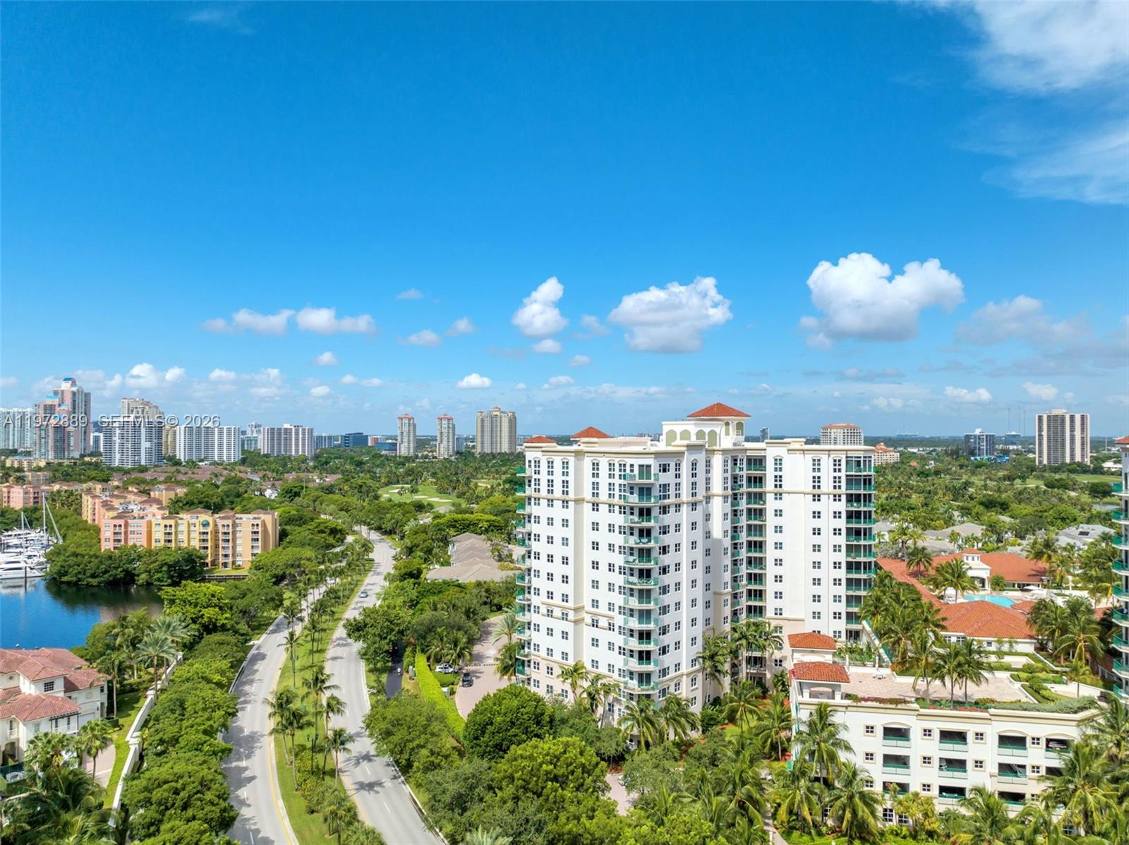 TURNBERRY VLG NO TOWER CO - Residential