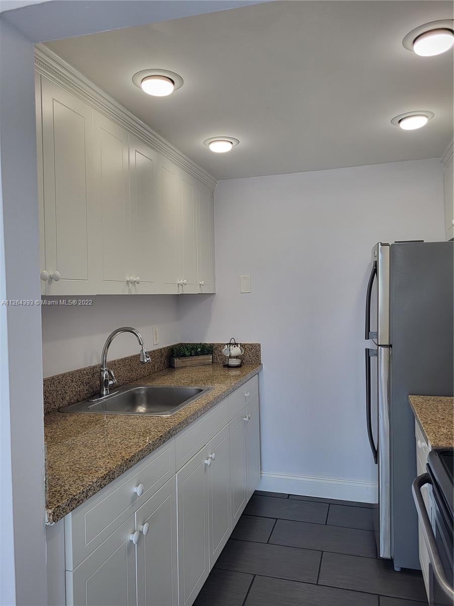 KEYSTONE TOWERS CONDO - Residential