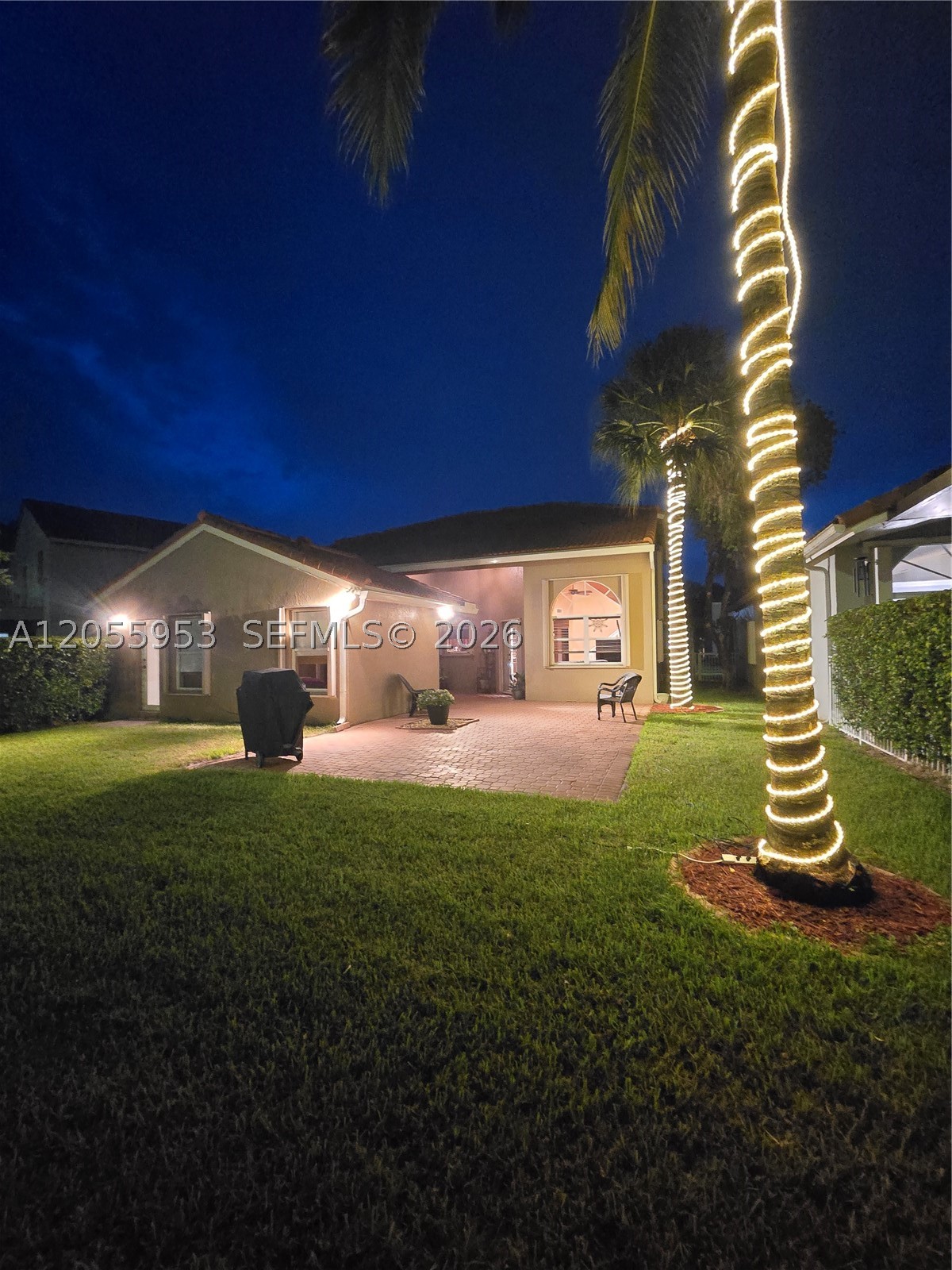 GRAND PALMS - GROVE ESTATE - Residential