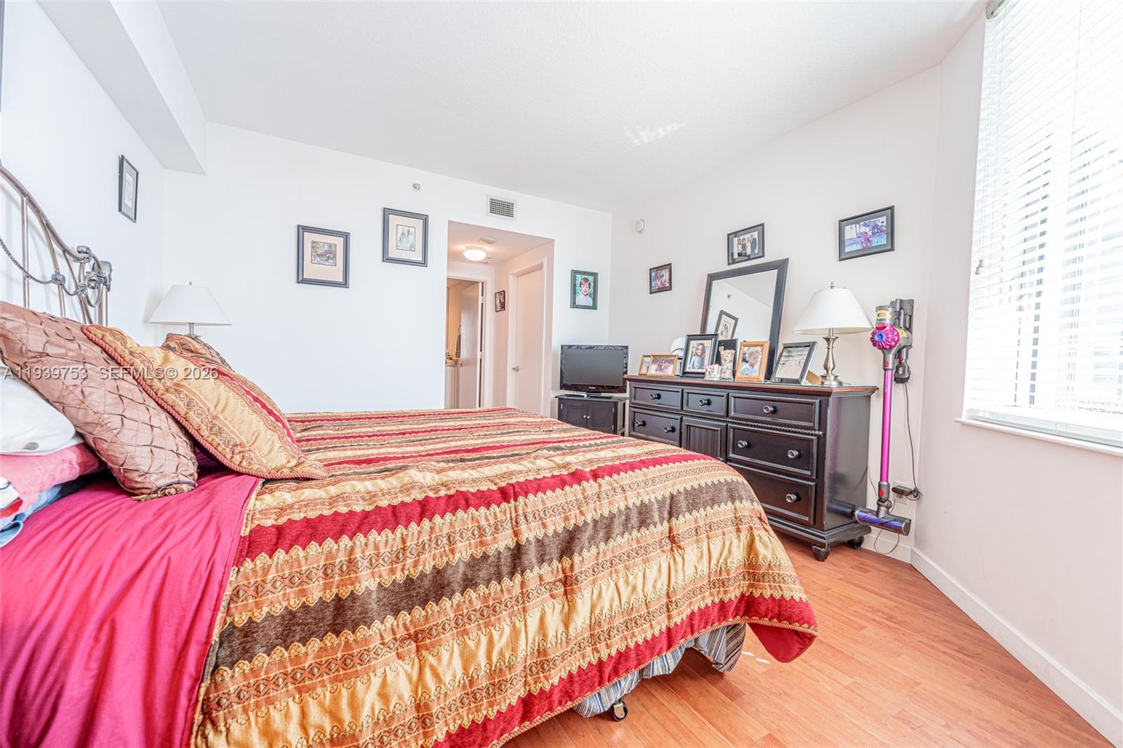 ONE MIAMI EAST CONDO - Residential