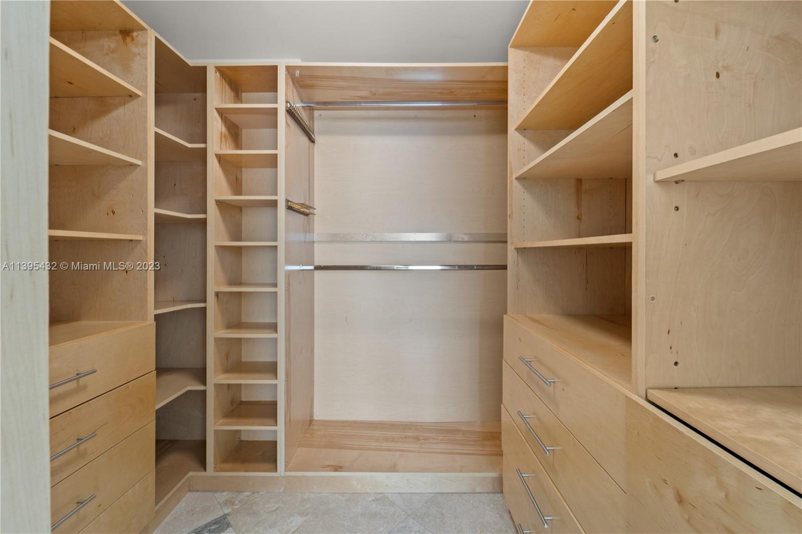 ALLINGTON TOWERS NORTH CO - Residential Lease