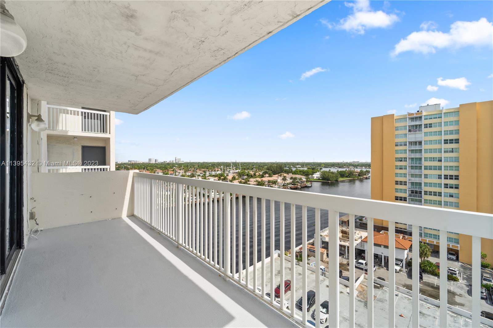 ALLINGTON TOWERS NORTH CO - Residential Lease
