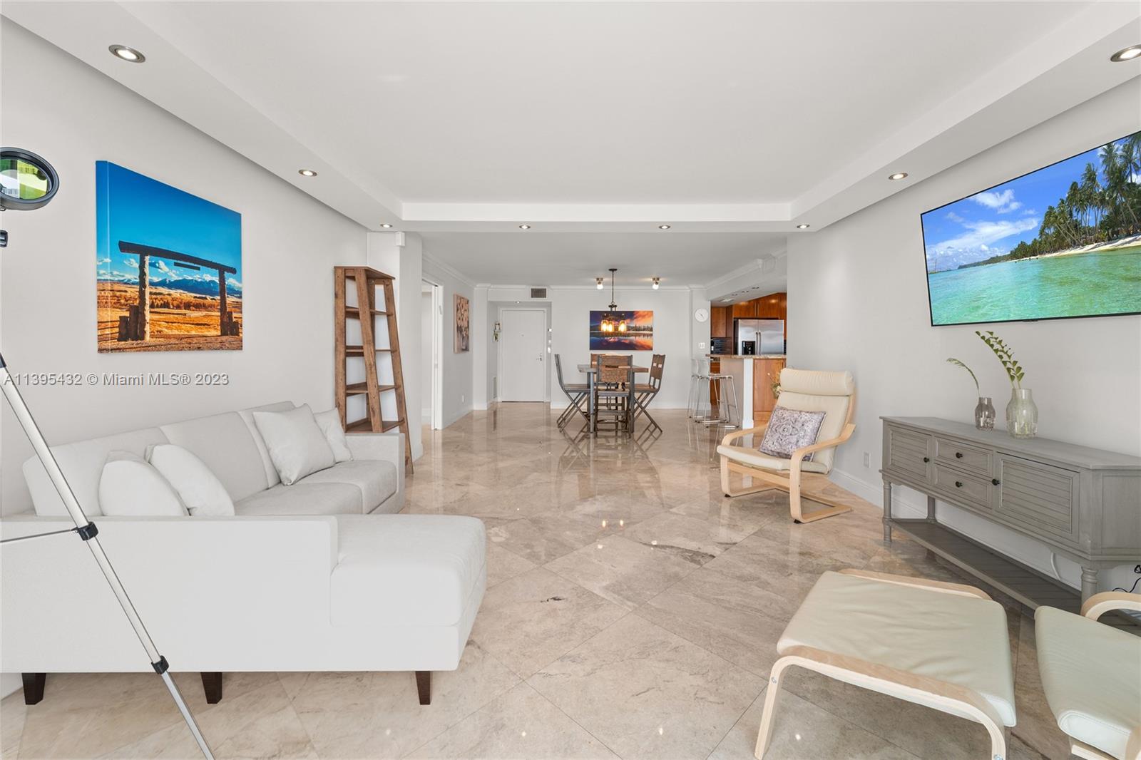 ALLINGTON TOWERS NORTH CO - Residential Lease