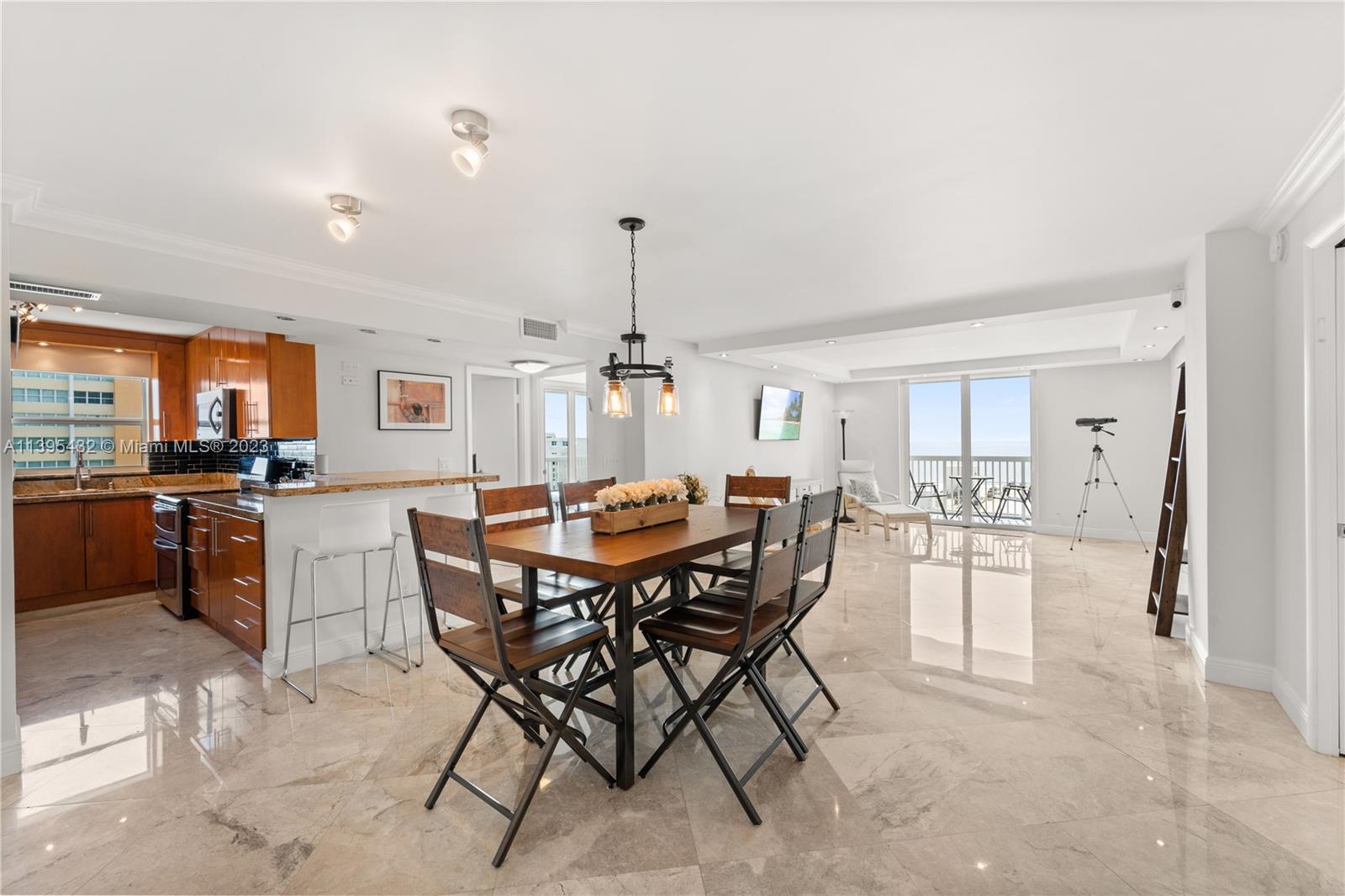ALLINGTON TOWERS NORTH CO - Residential Lease