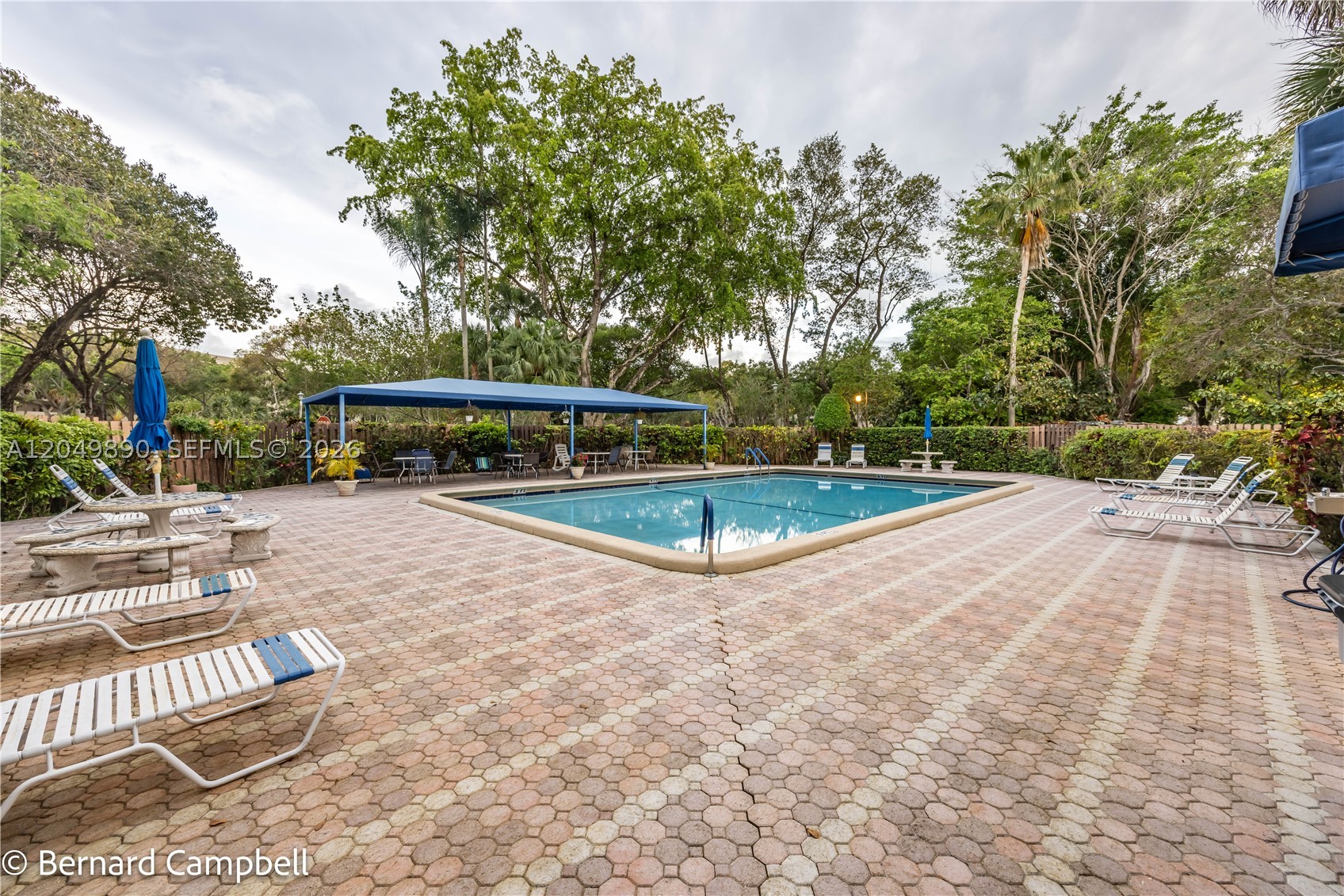 POND APPLE PLACE IV-B CON - Residential