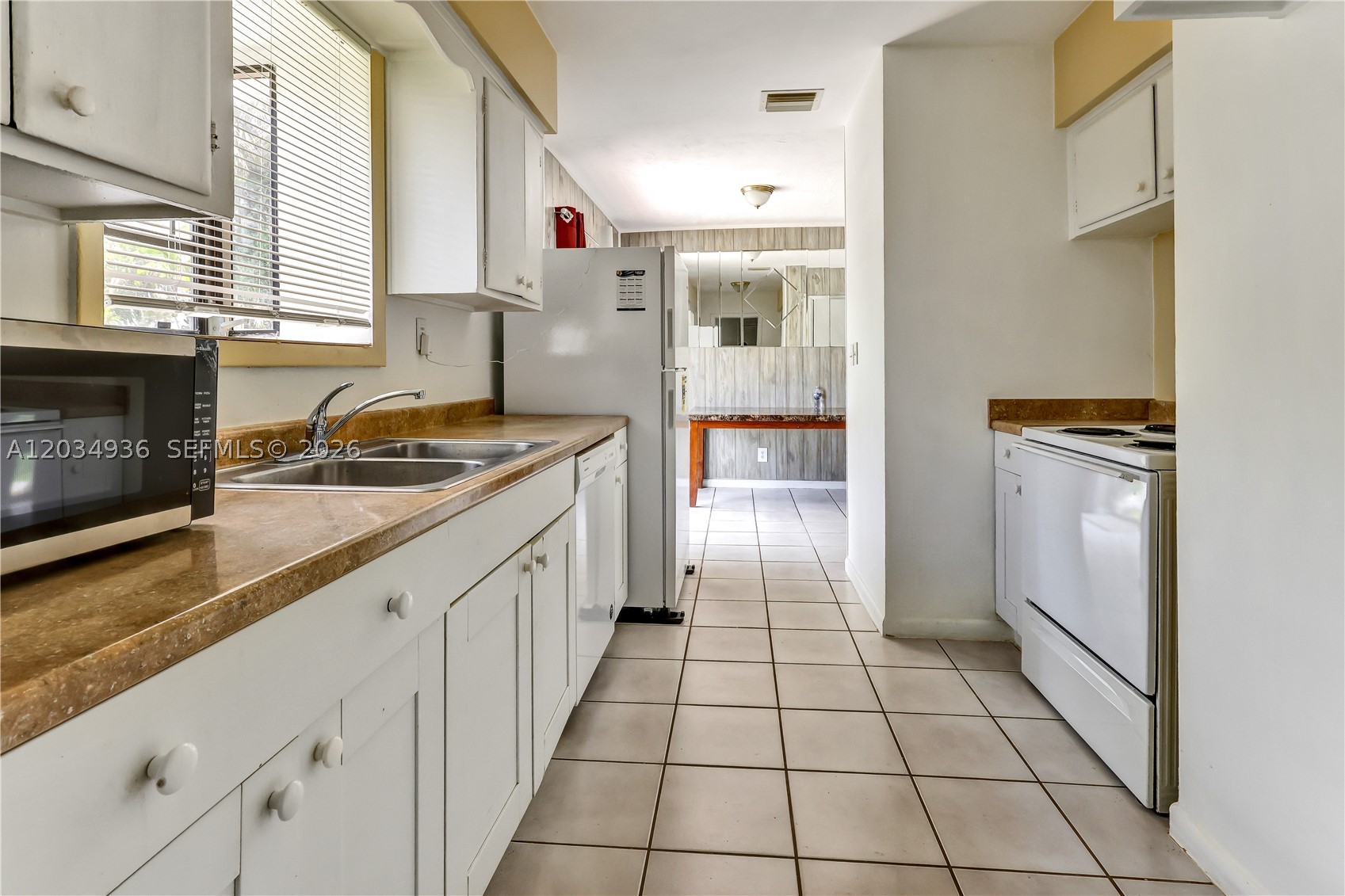 SUNRISE GOLF VILLAGE SEC - Residential