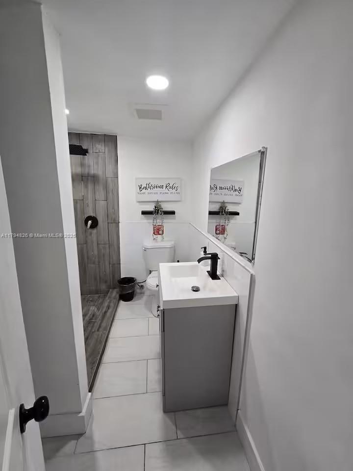 Royal Palm Ridge - Residential Lease