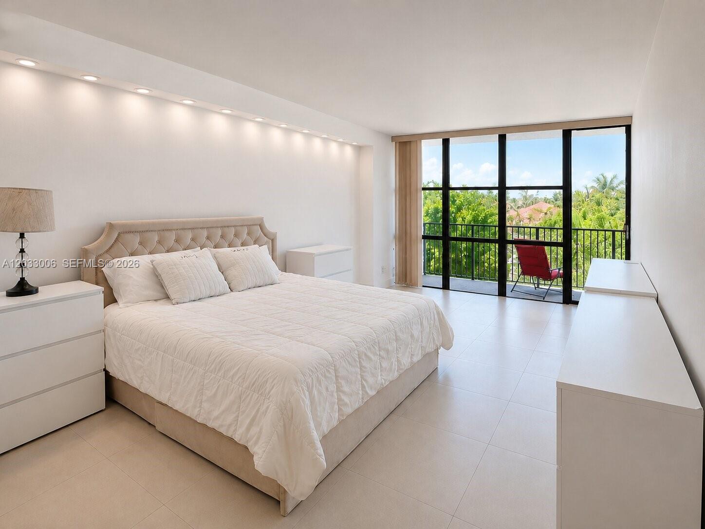 OCEANVIEW PARK CONDO - Residential Lease