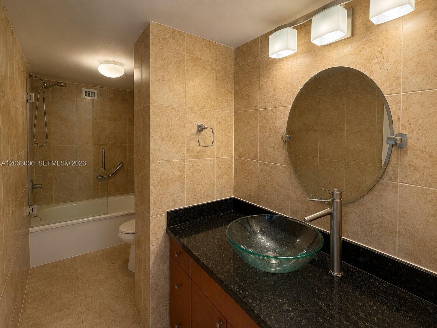 OCEANVIEW PARK CONDO - Residential Lease