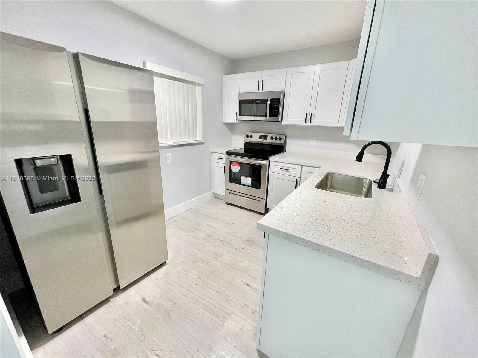 KINGS CREEK SO CONDO - Residential Lease