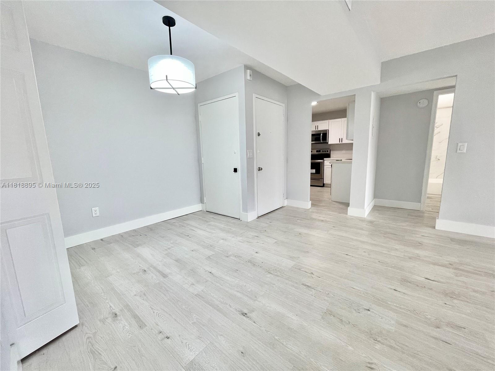 KINGS CREEK SO CONDO - Residential Lease