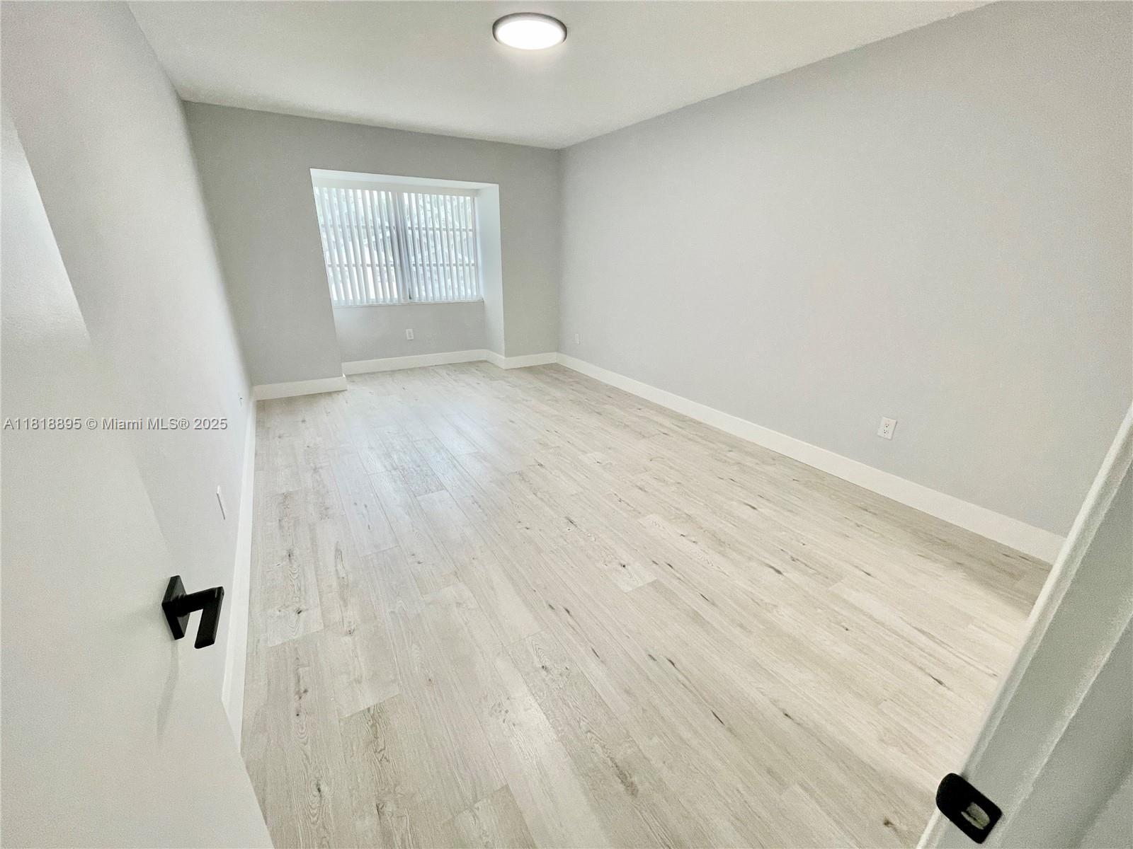 KINGS CREEK SO CONDO - Residential Lease