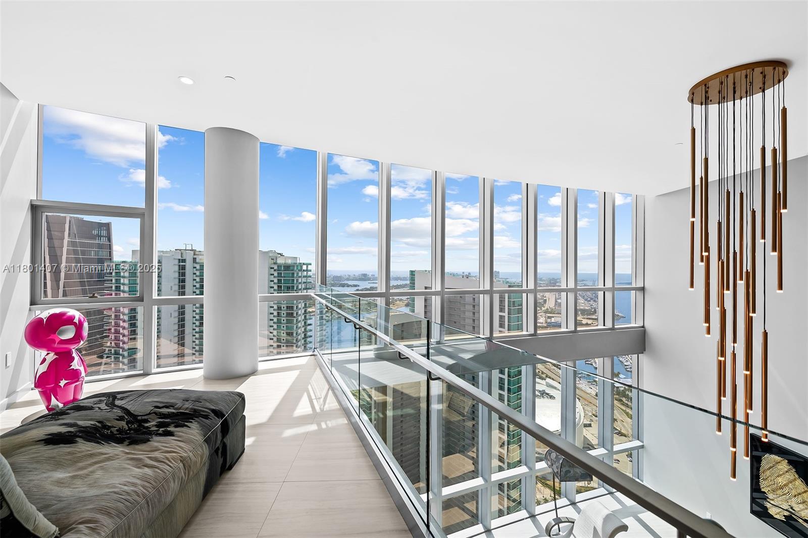 PARAMOUNT MIAMI WORLDCENT - Residential