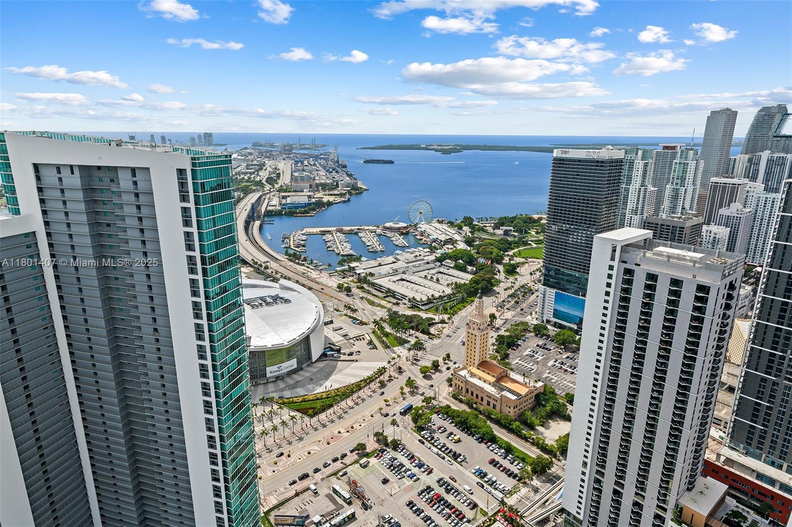 PARAMOUNT MIAMI WORLDCENT - Residential