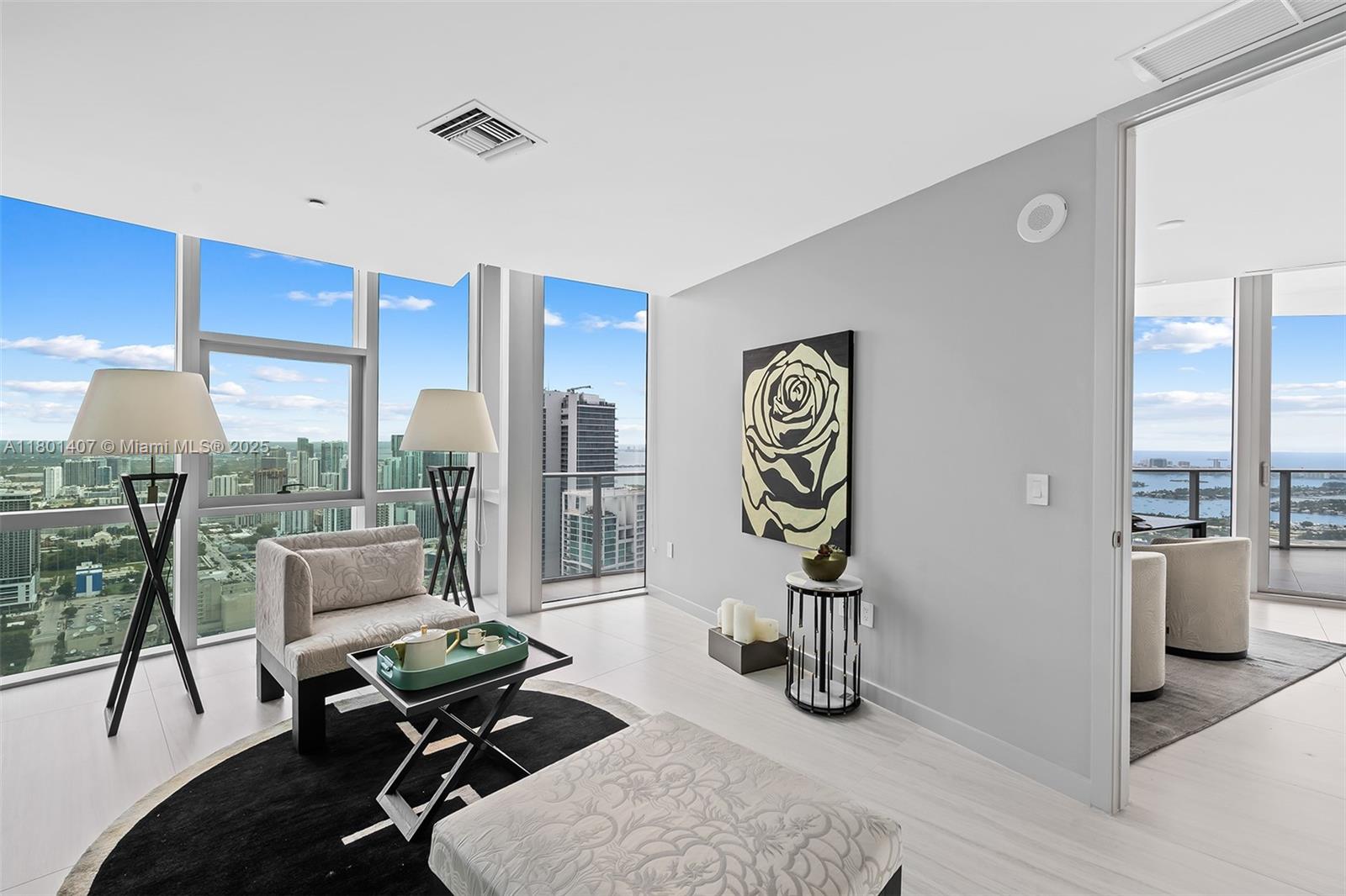 PARAMOUNT MIAMI WORLDCENT - Residential