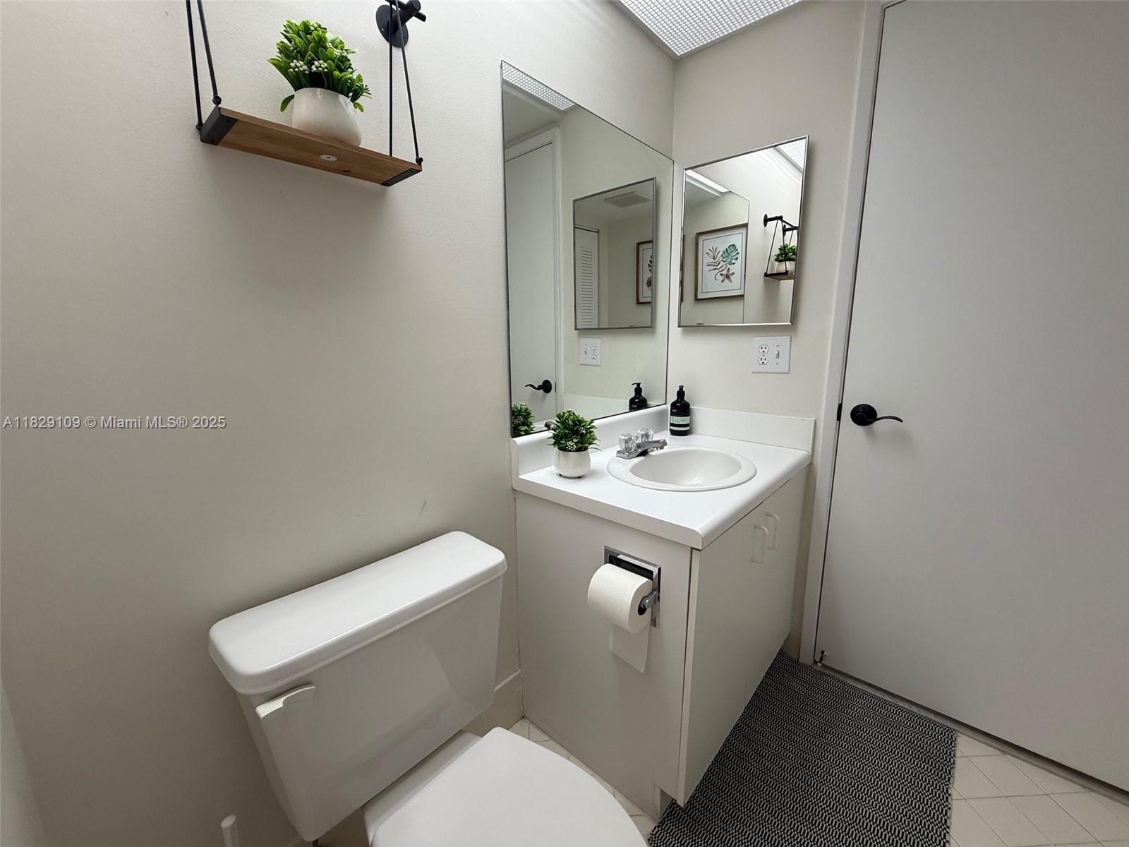 SUFFOLK AT CENTURY VILLAG - Residential