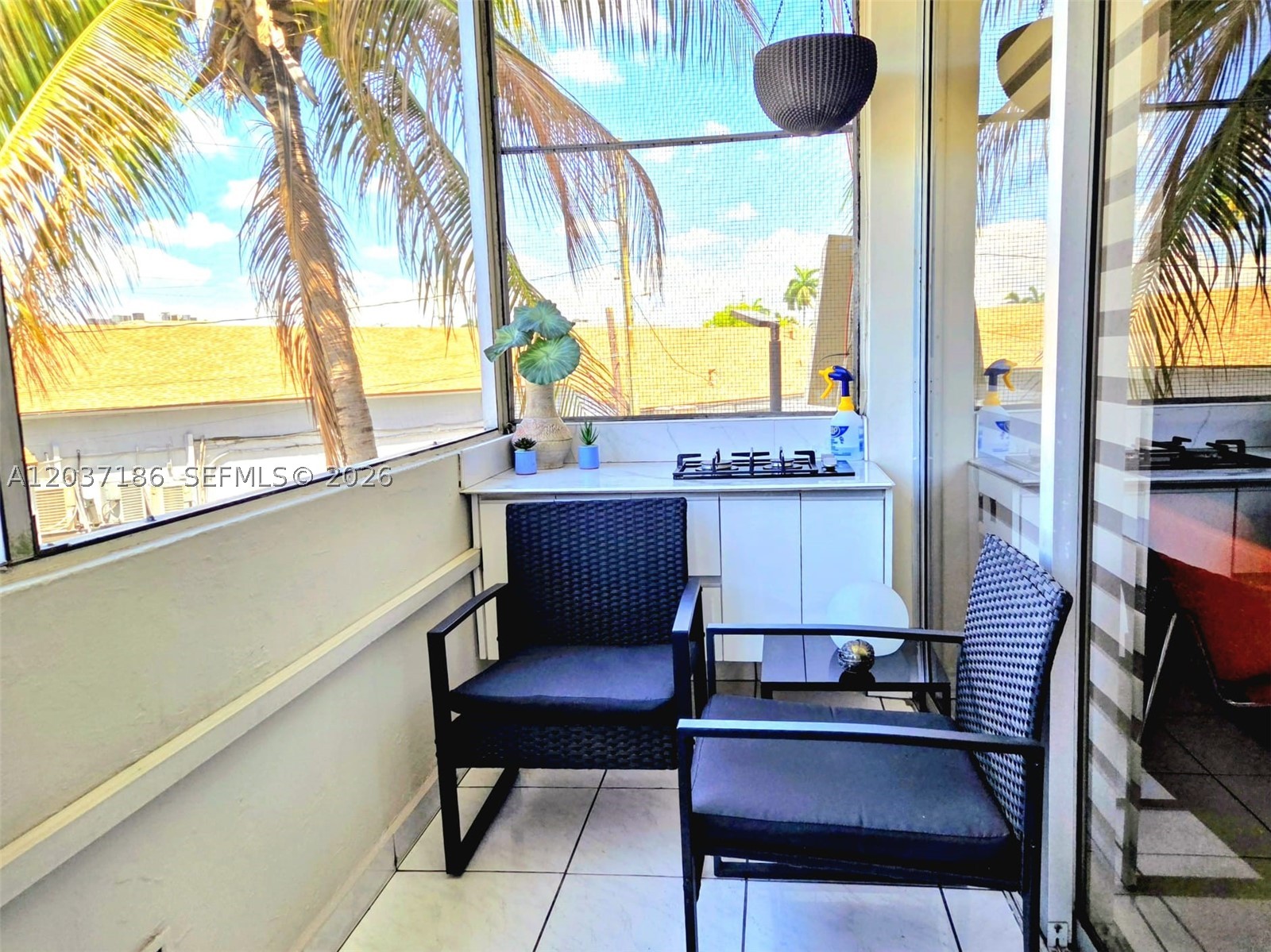 ANDOR PLAZA CONDO - Residential