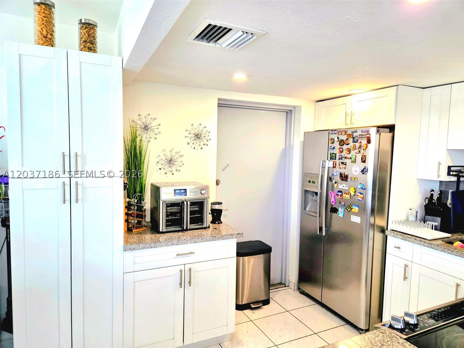 ANDOR PLAZA CONDO - Residential