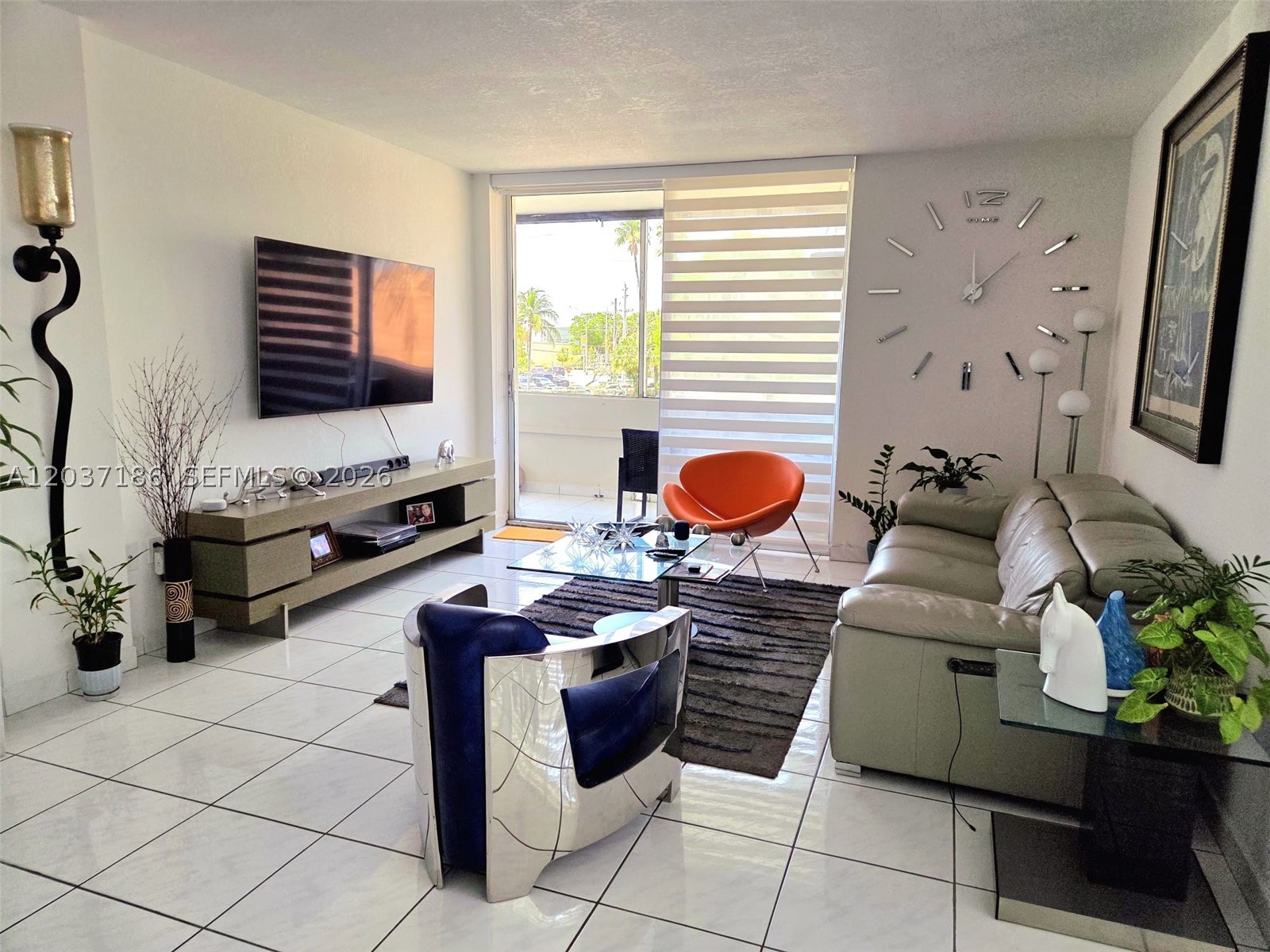 ANDOR PLAZA CONDO - Residential