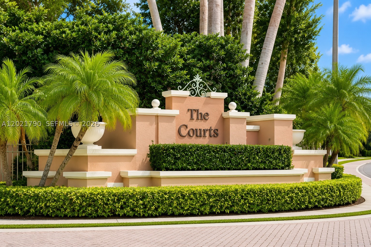 THE COURTS AT DORAL ISLES - Residential Lease