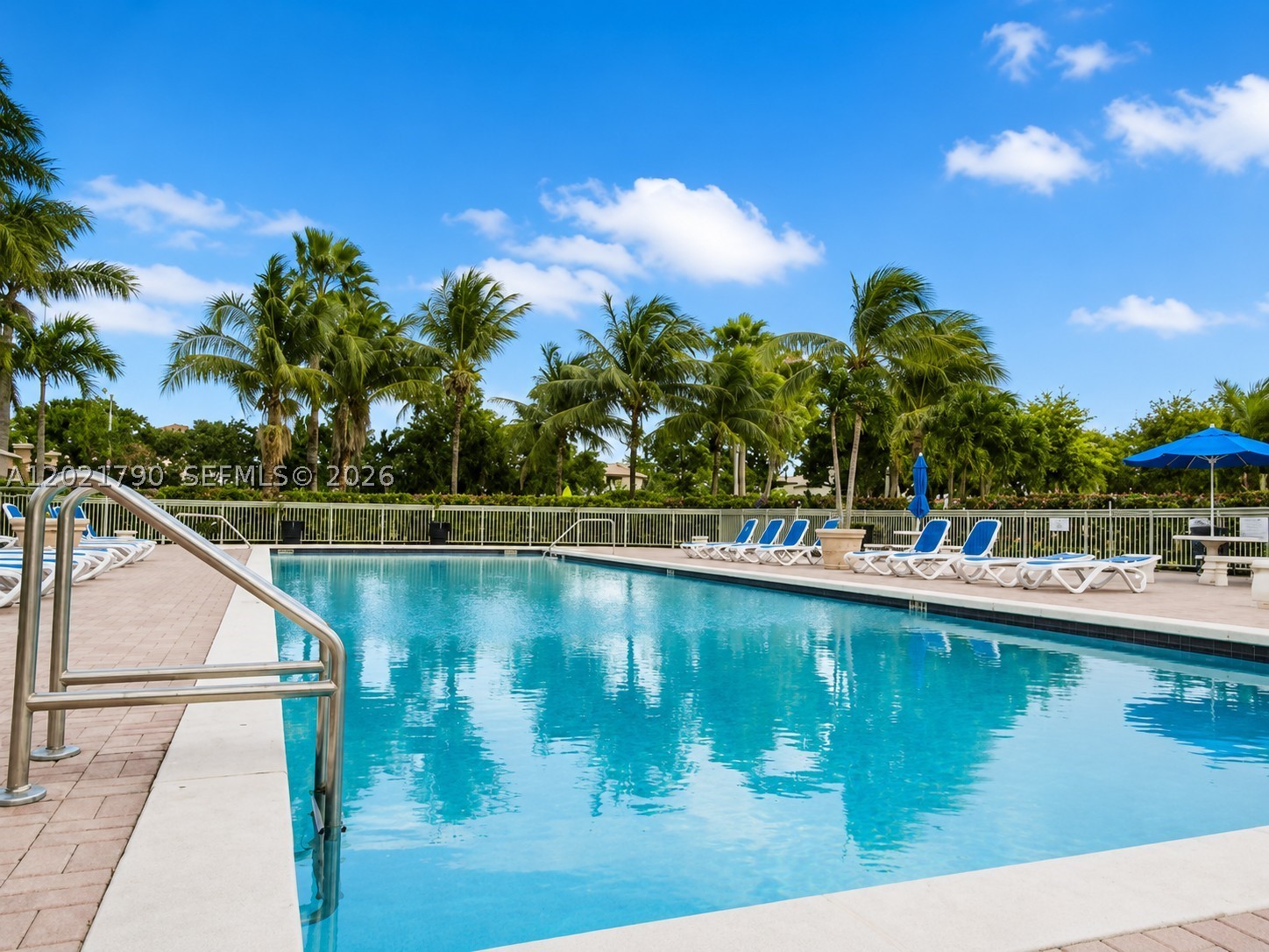 THE COURTS AT DORAL ISLES - Residential Lease
