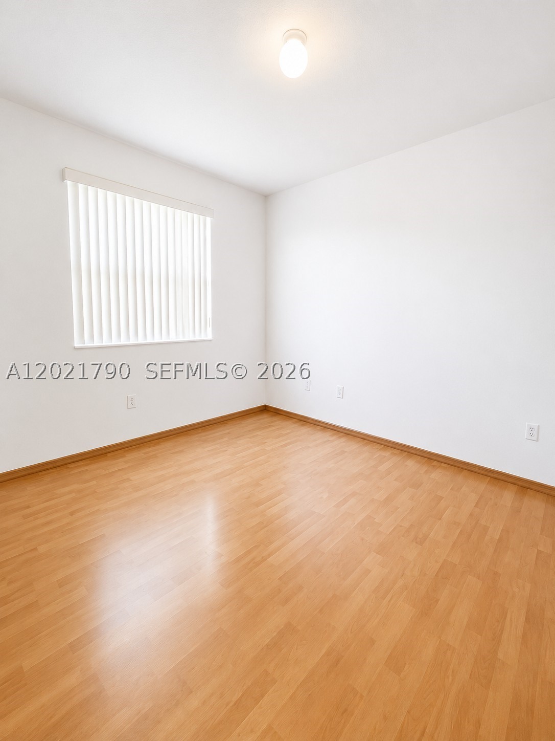 THE COURTS AT DORAL ISLES - Residential Lease