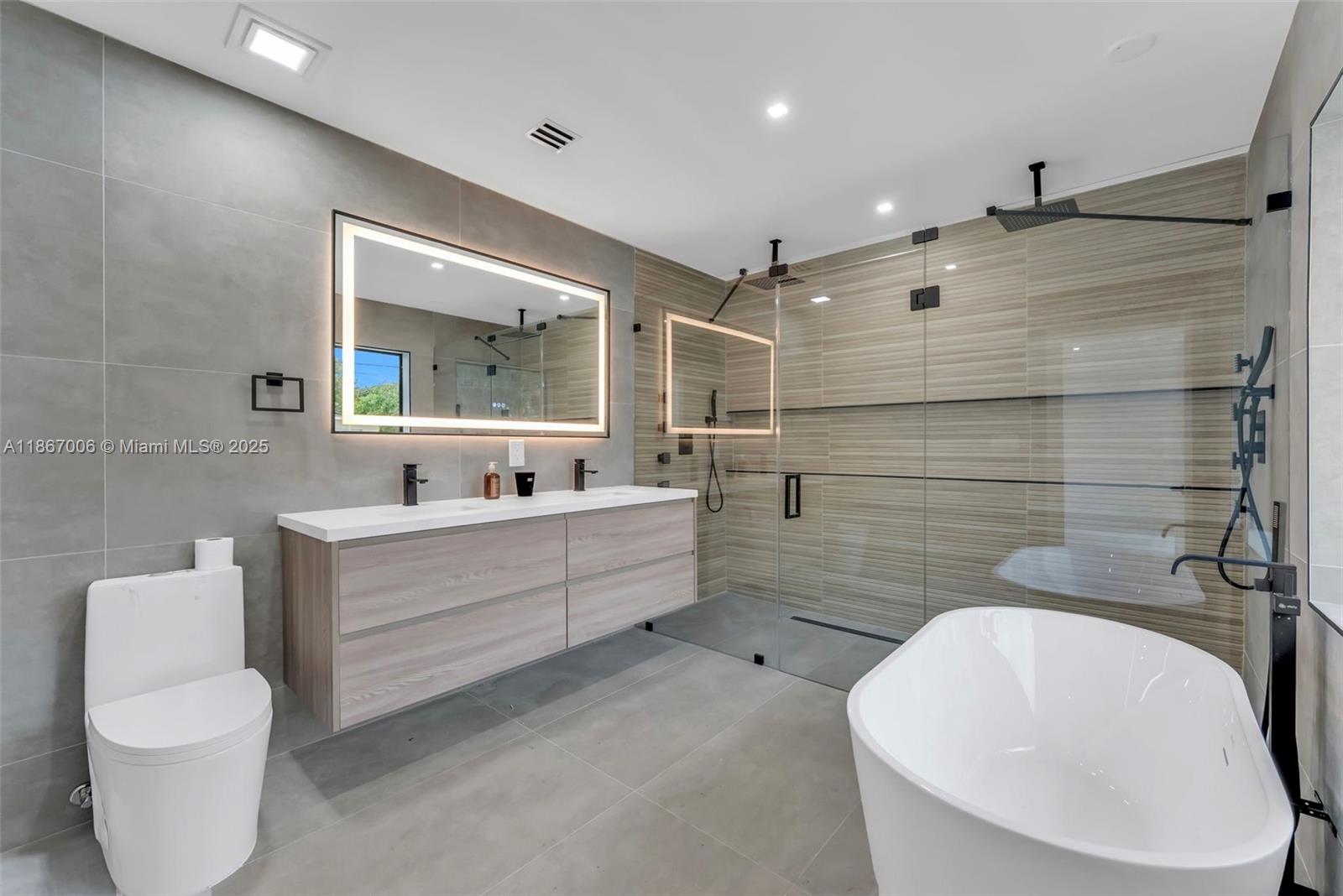 MEEKINS HILLS - Residential