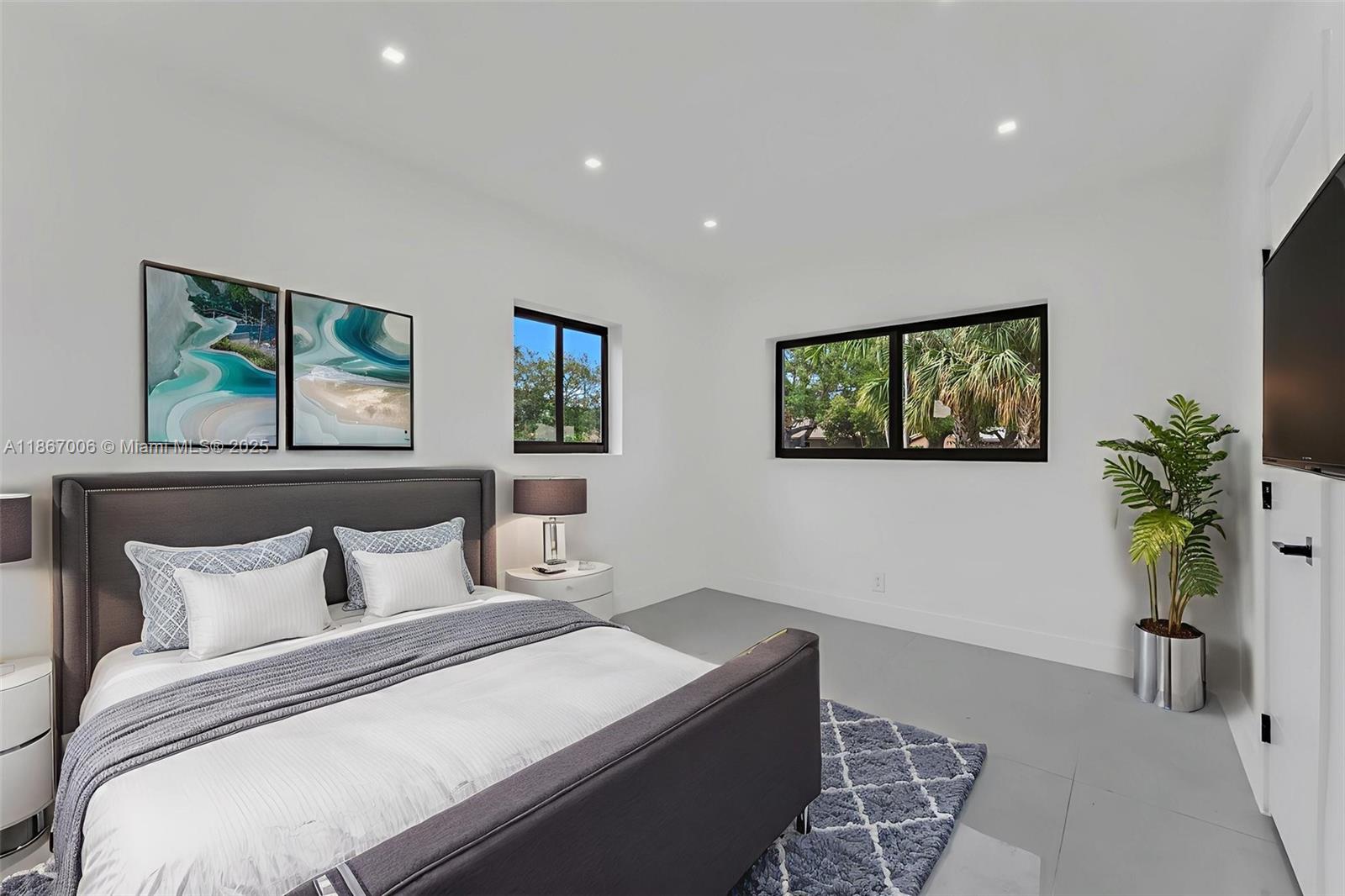 MEEKINS HILLS - Residential