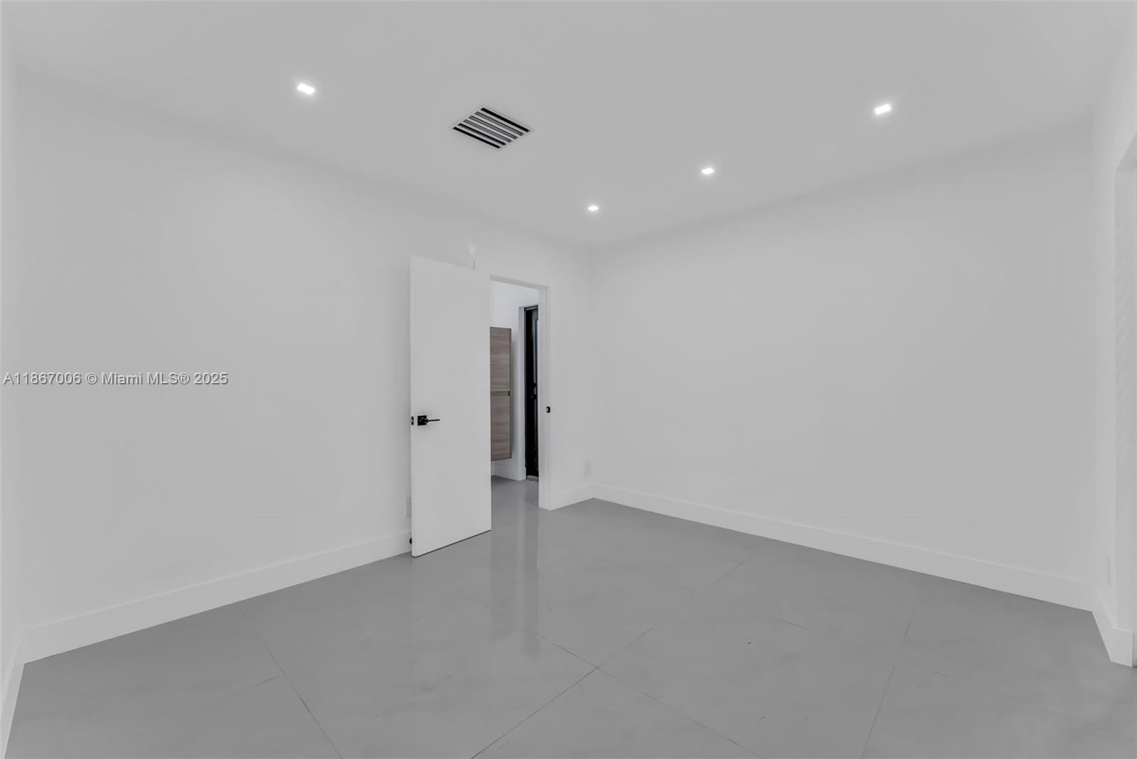 MEEKINS HILLS - Residential