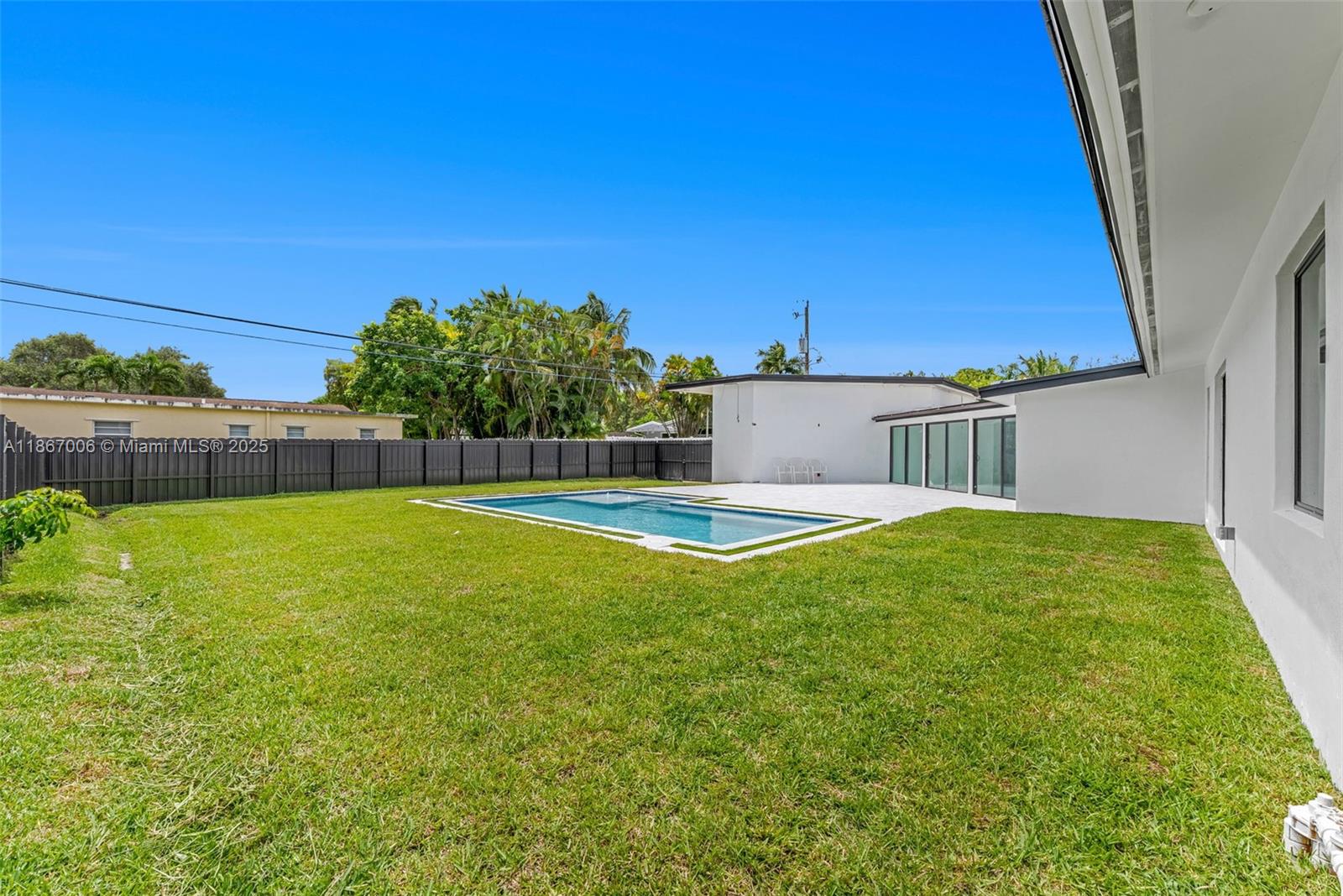 MEEKINS HILLS - Residential