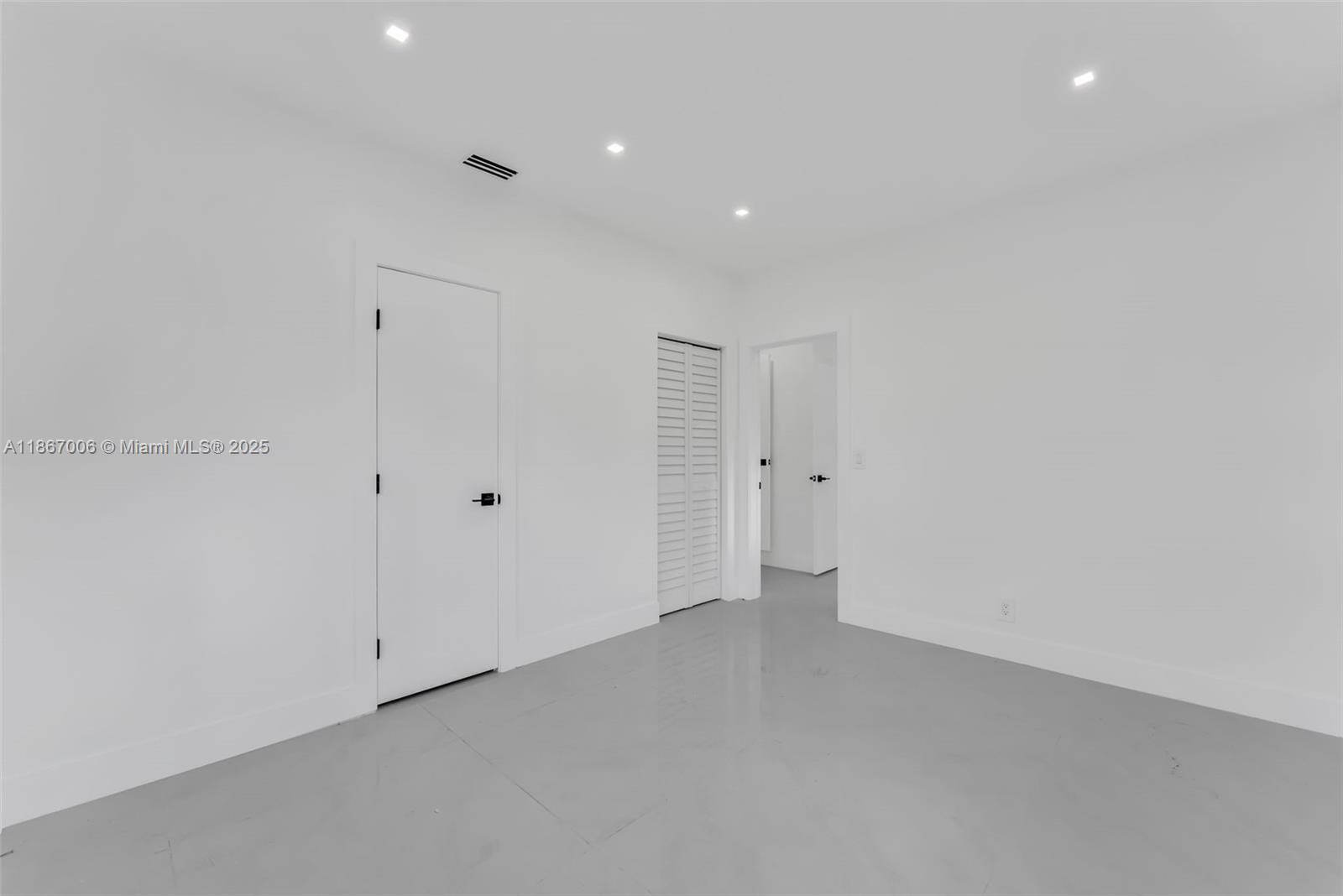 MEEKINS HILLS - Residential