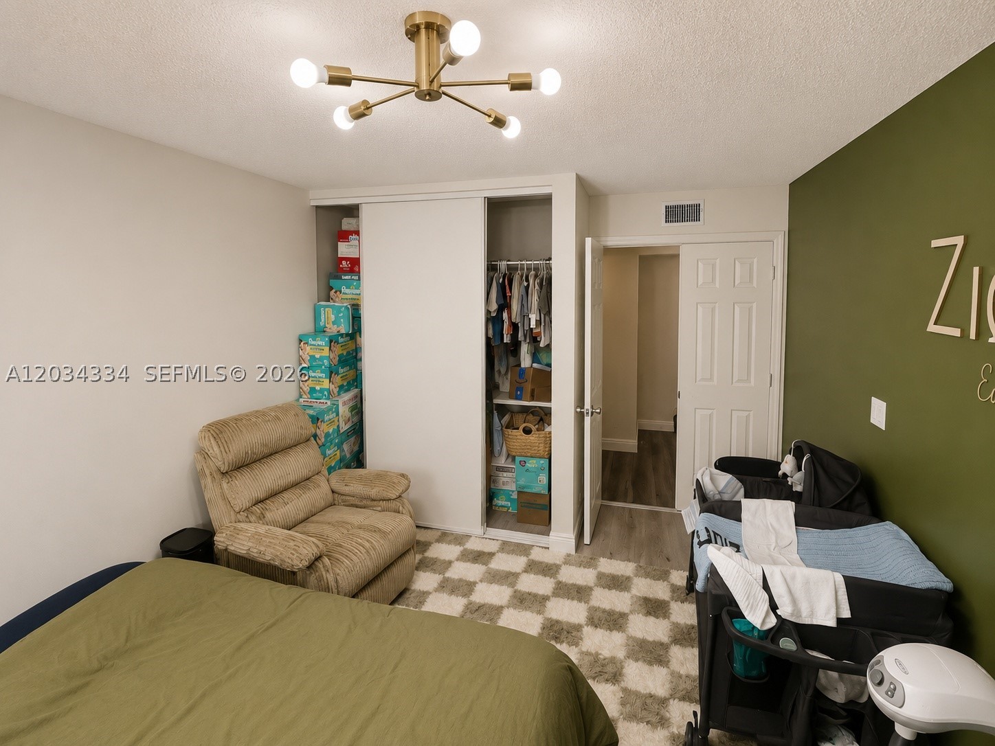 BAYWOOD VILLAGE II-D COND - Residential