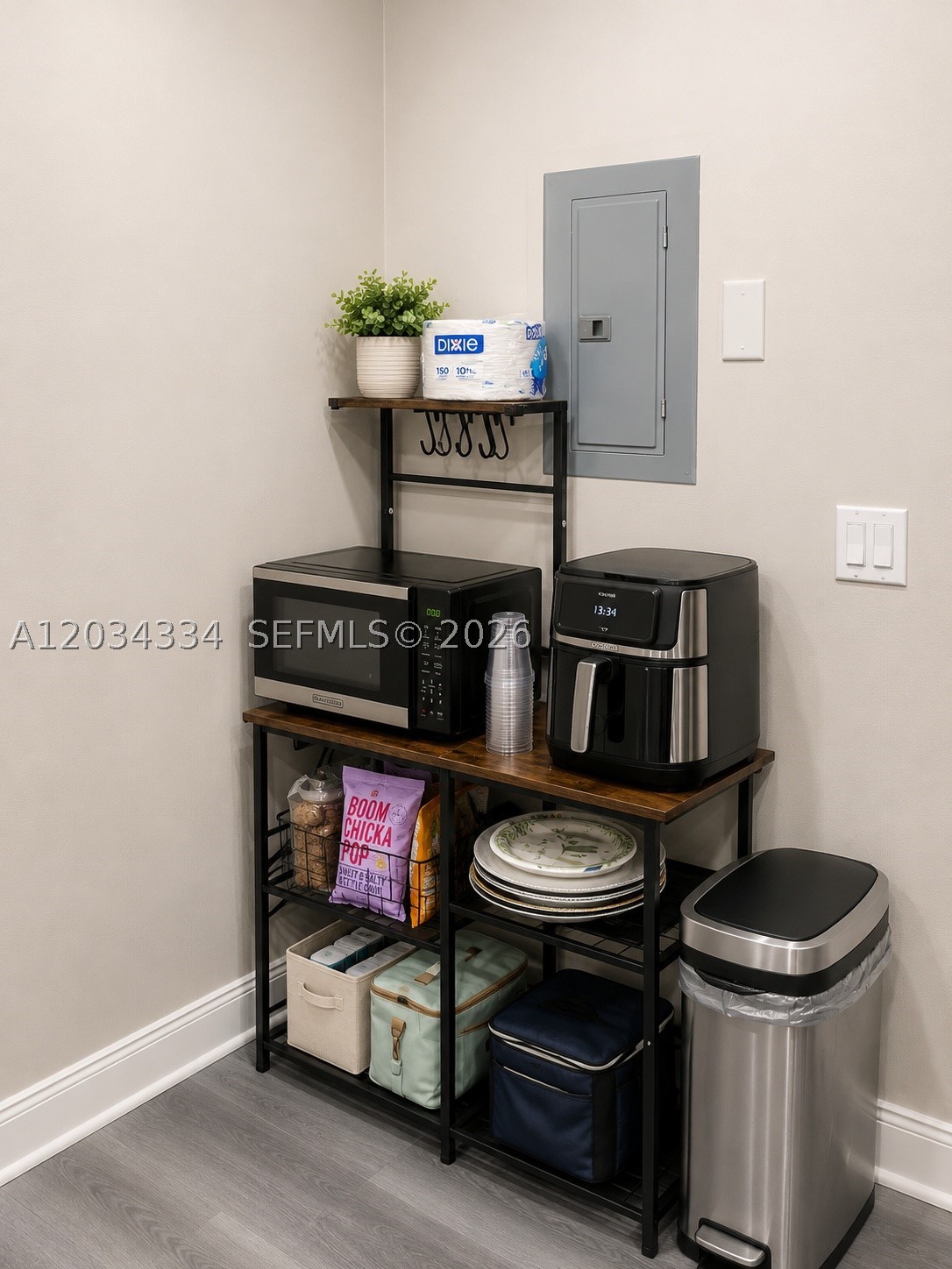 BAYWOOD VILLAGE II-D COND - Residential
