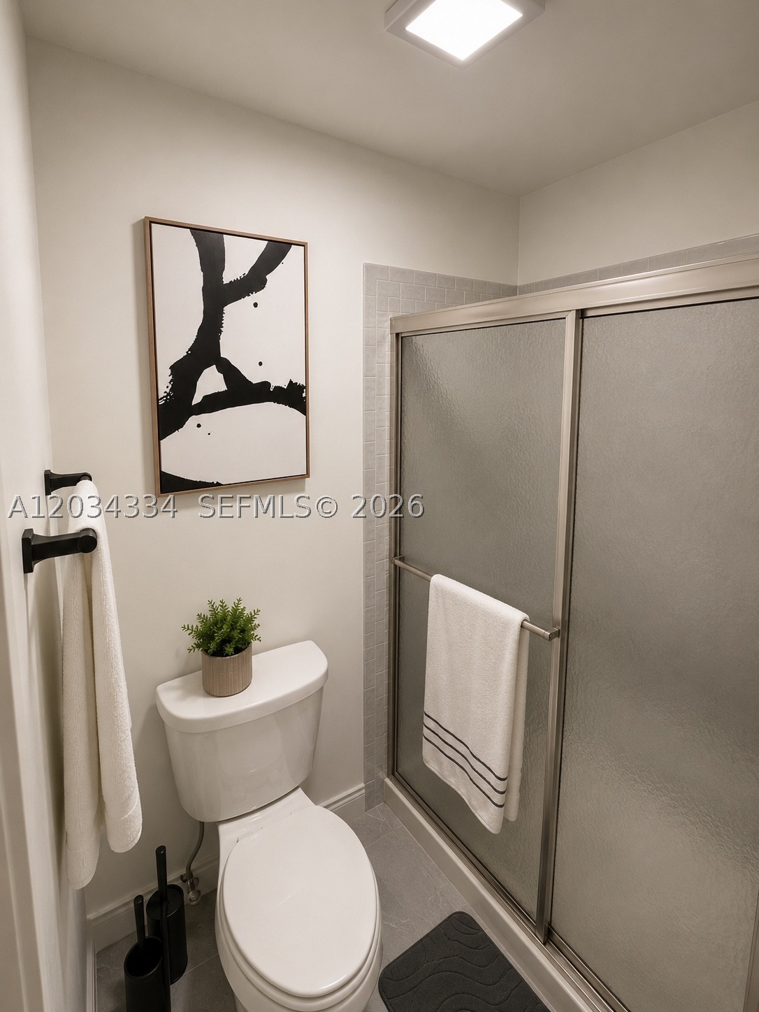 BAYWOOD VILLAGE II-D COND - Residential
