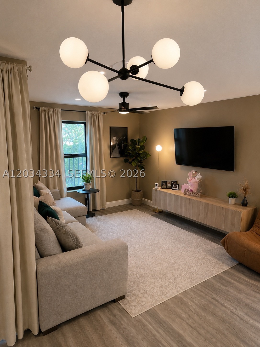 BAYWOOD VILLAGE II-D COND - Residential