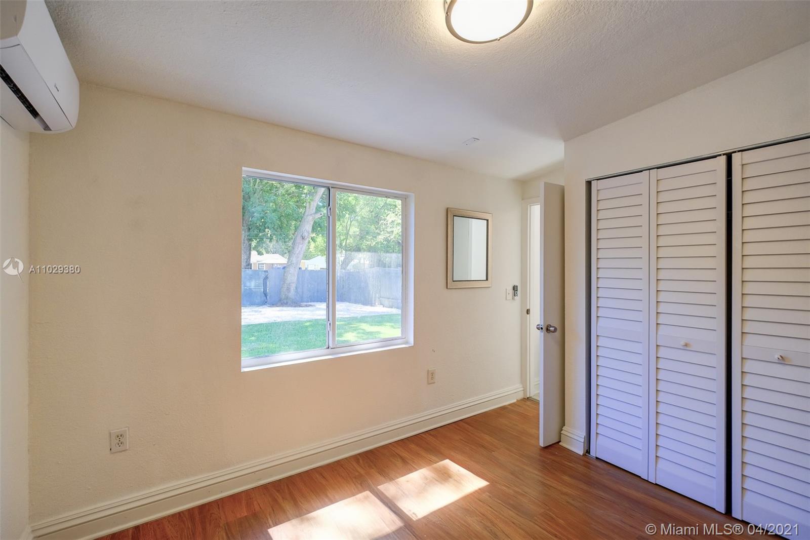 GREEN OAKS - Residential Lease