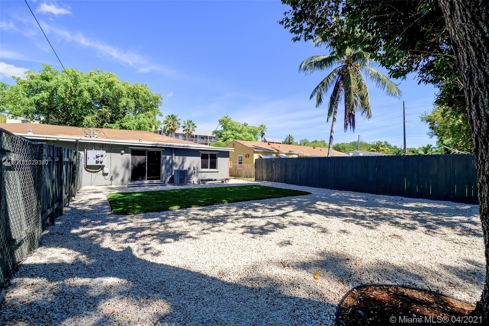 GREEN OAKS - Residential Lease