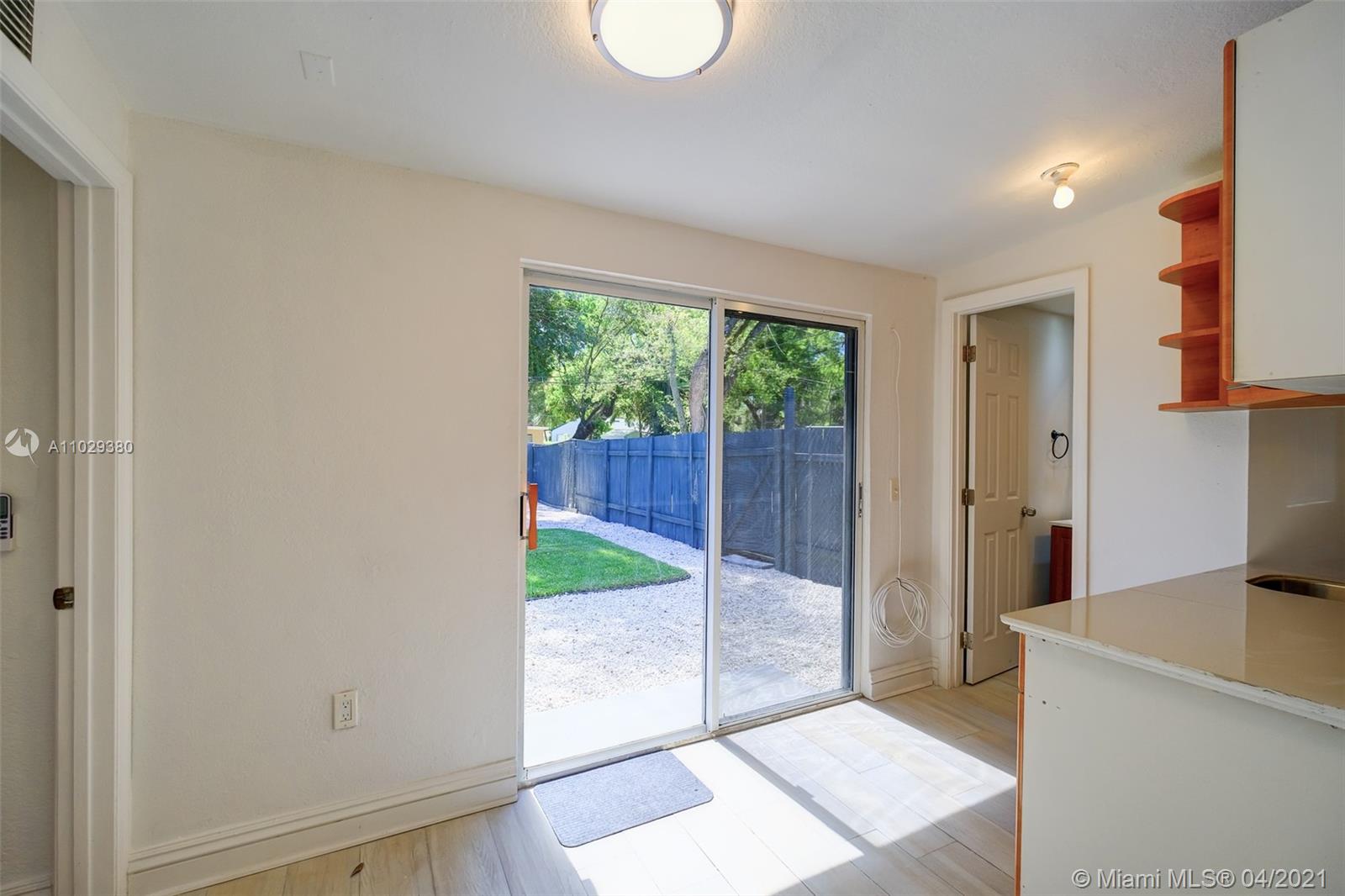 GREEN OAKS - Residential Lease
