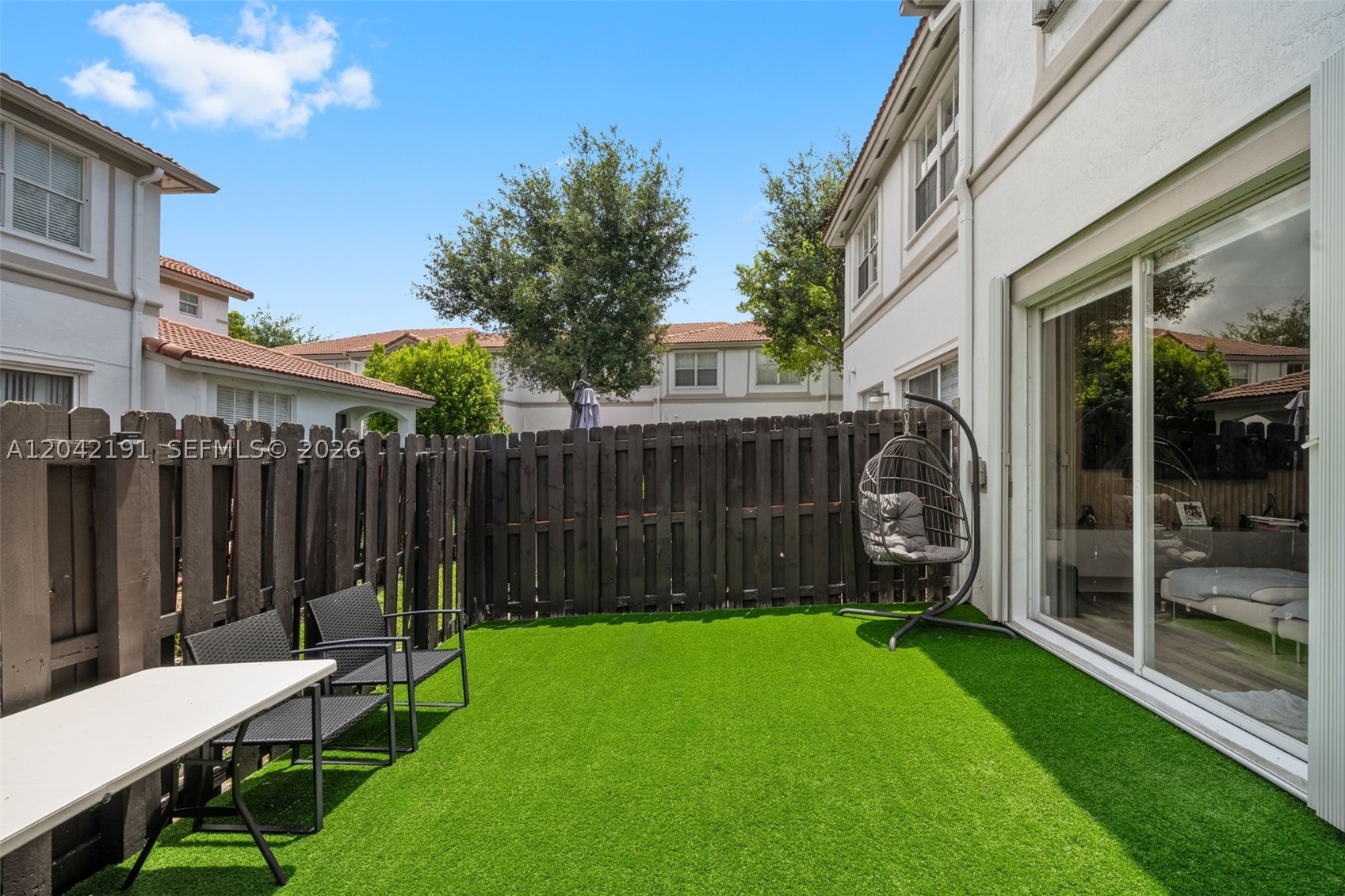 ISLANDS AT DORAL 1ST ADDN - Residential