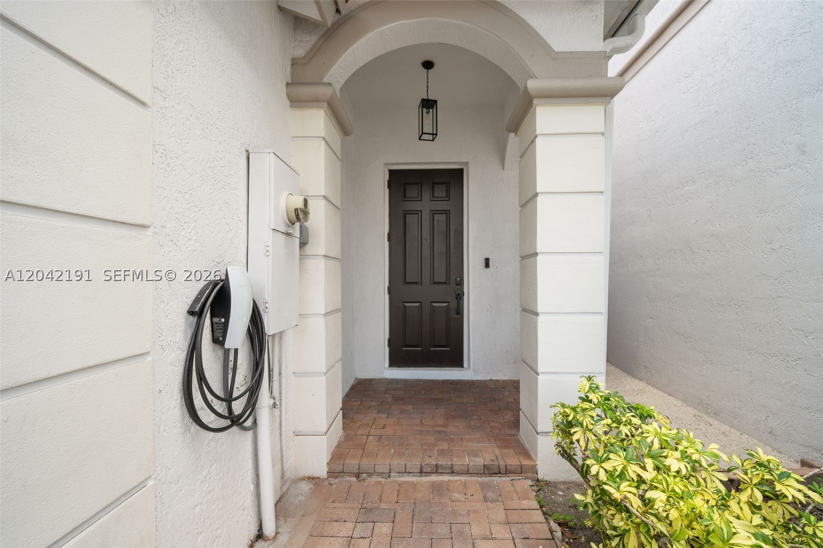 ISLANDS AT DORAL 1ST ADDN - Residential