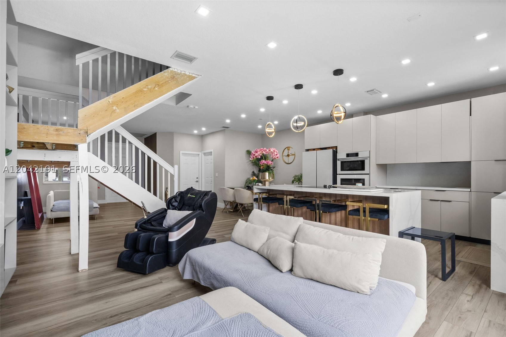 ISLANDS AT DORAL 1ST ADDN - Residential