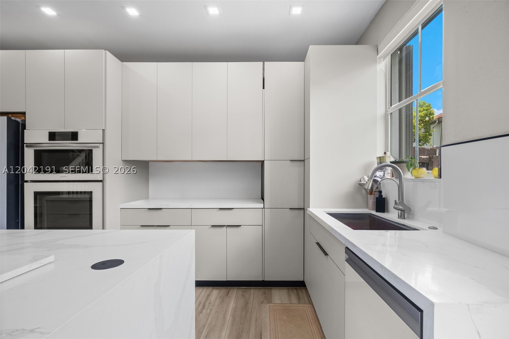 ISLANDS AT DORAL 1ST ADDN - Residential