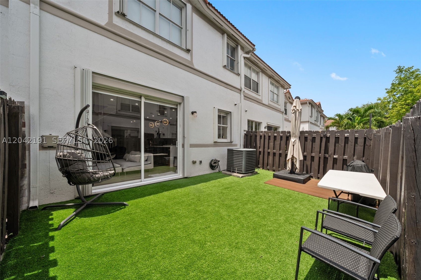 ISLANDS AT DORAL 1ST ADDN - Residential