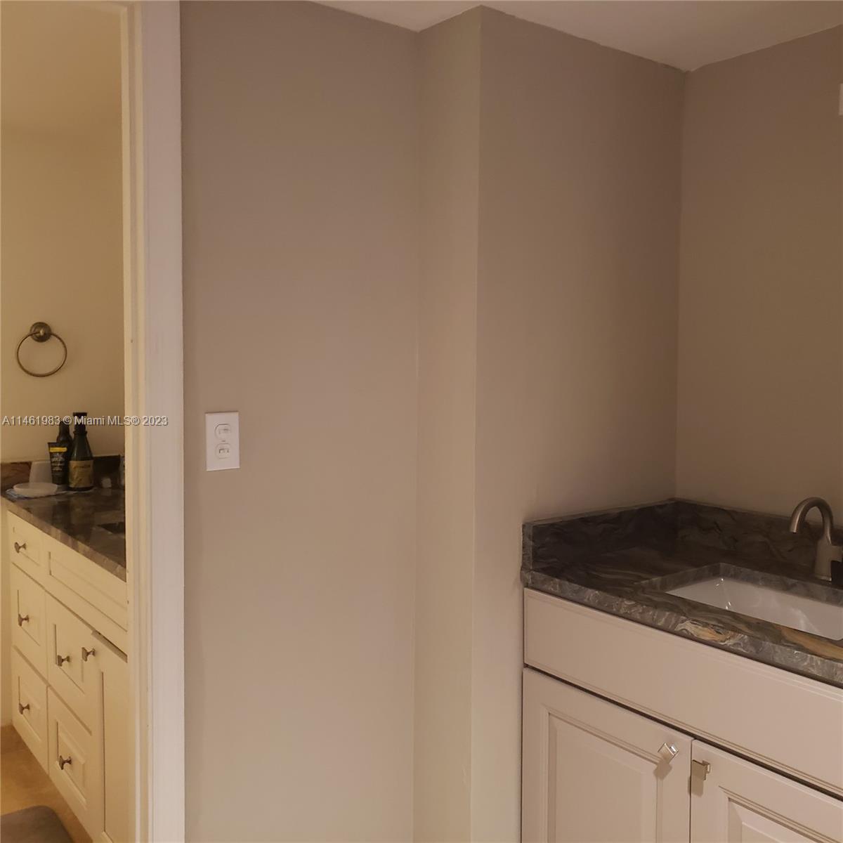 SUMMIT CONDO - Residential Lease