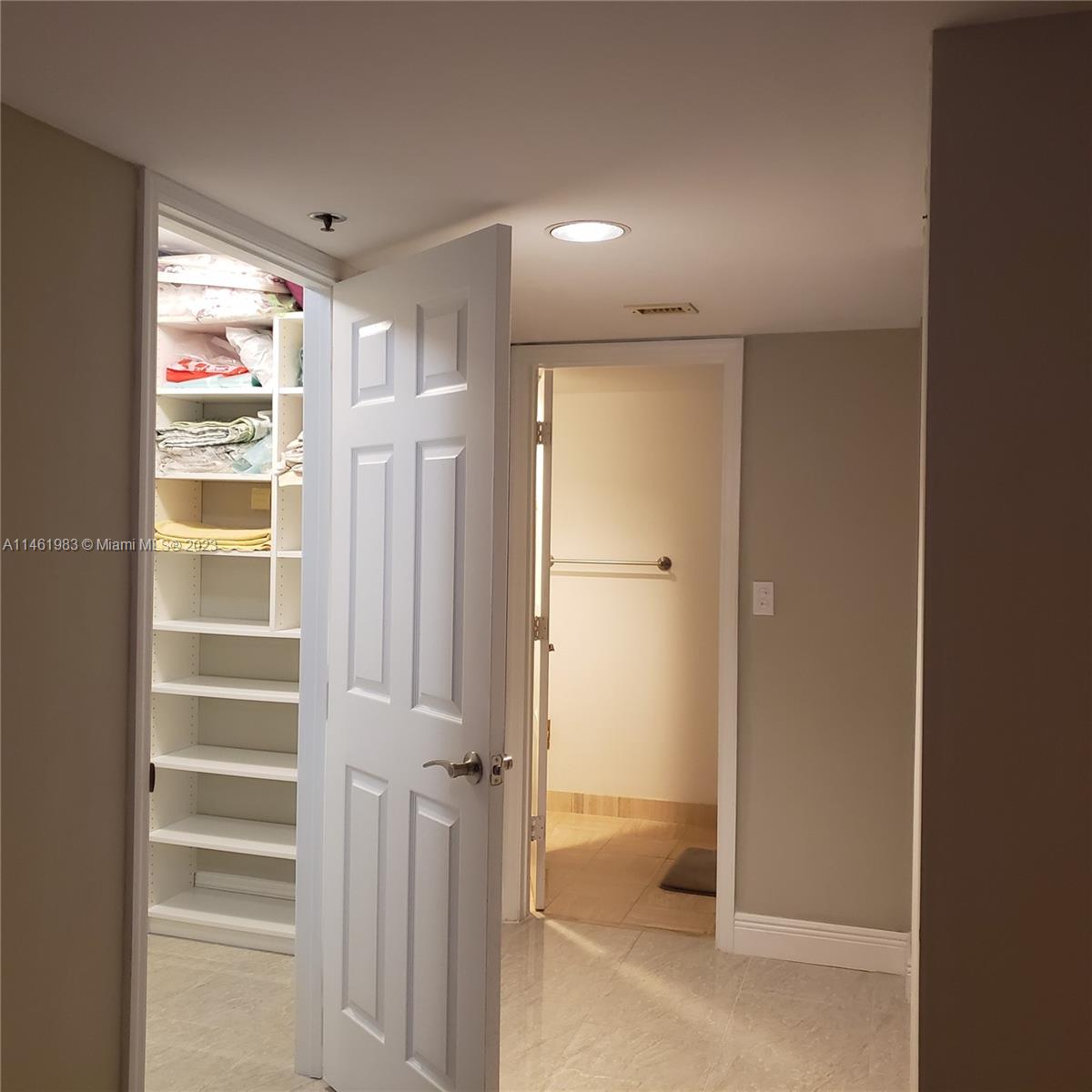 SUMMIT CONDO - Residential Lease