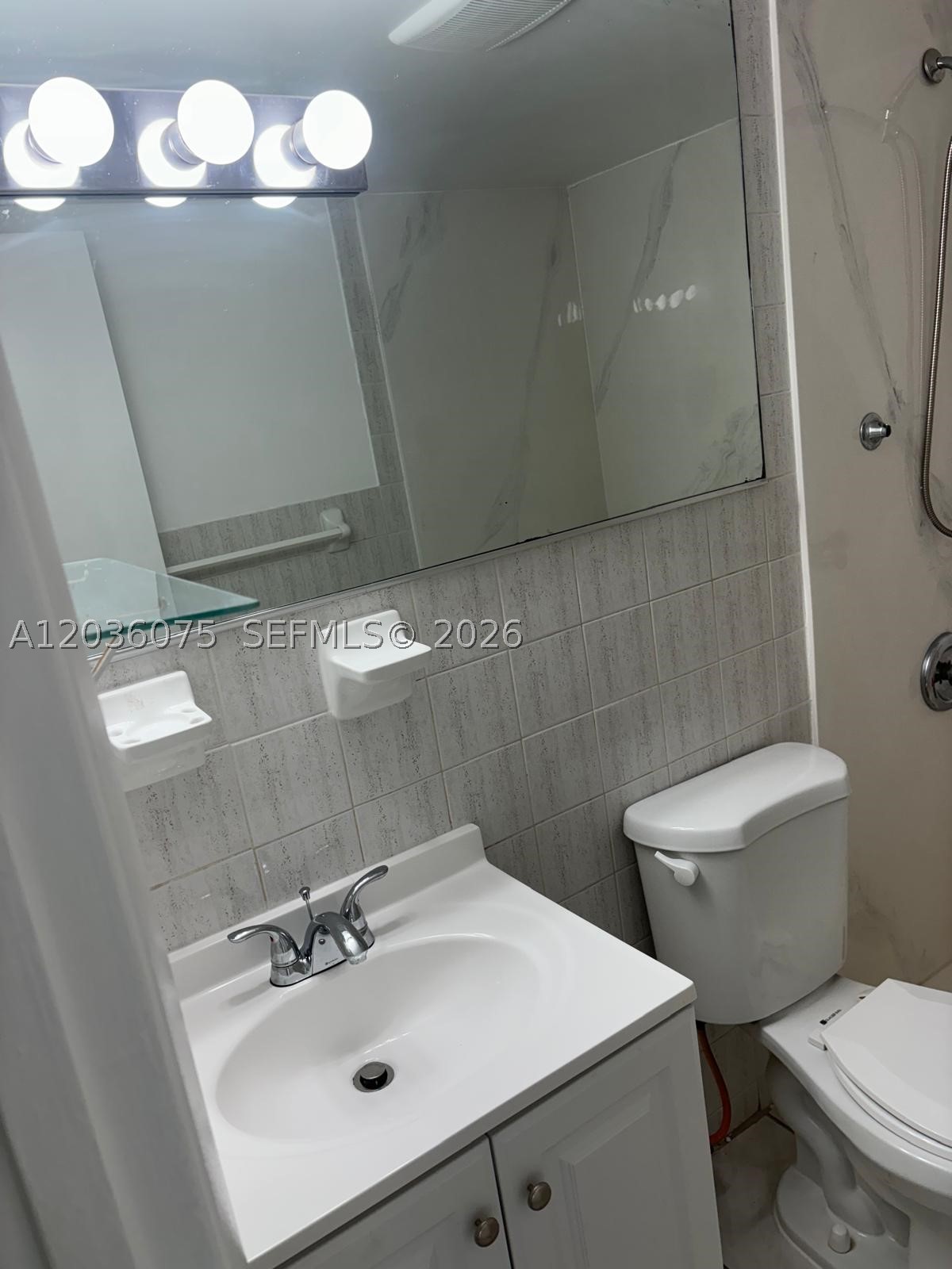 IDLEWILD PARK - Residential Lease