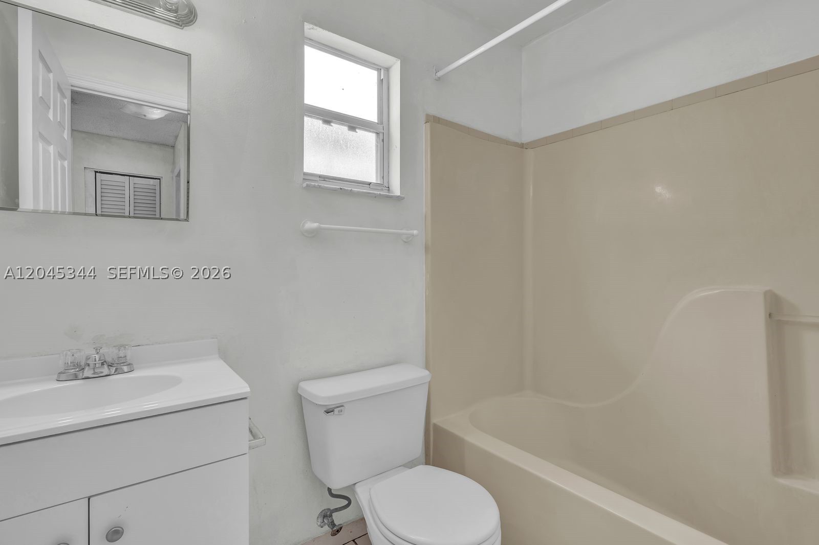 VILLAS OF PALM BAY - Residential Lease